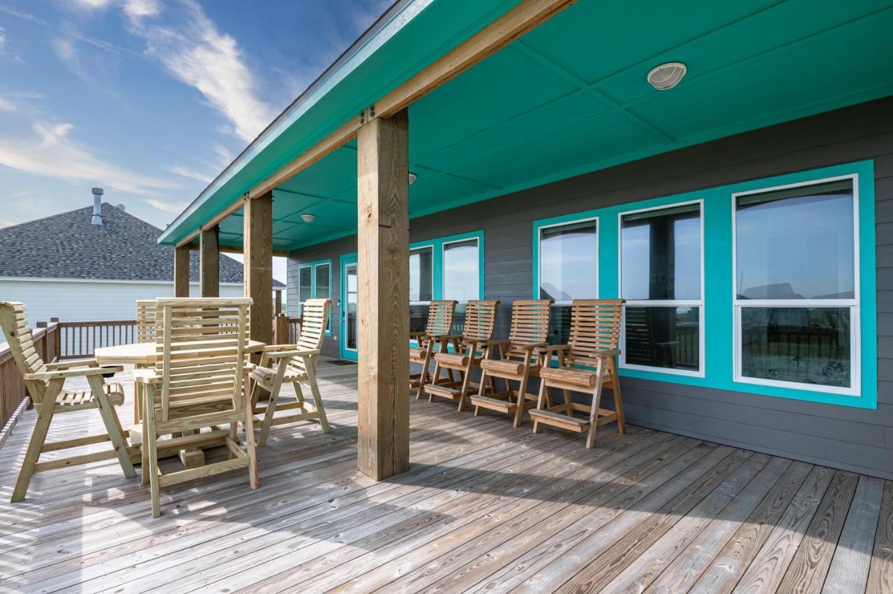 Stylish 4Br Crystal Beach Retreat Walk To Beach Bolivar Peninsula Exterior photo