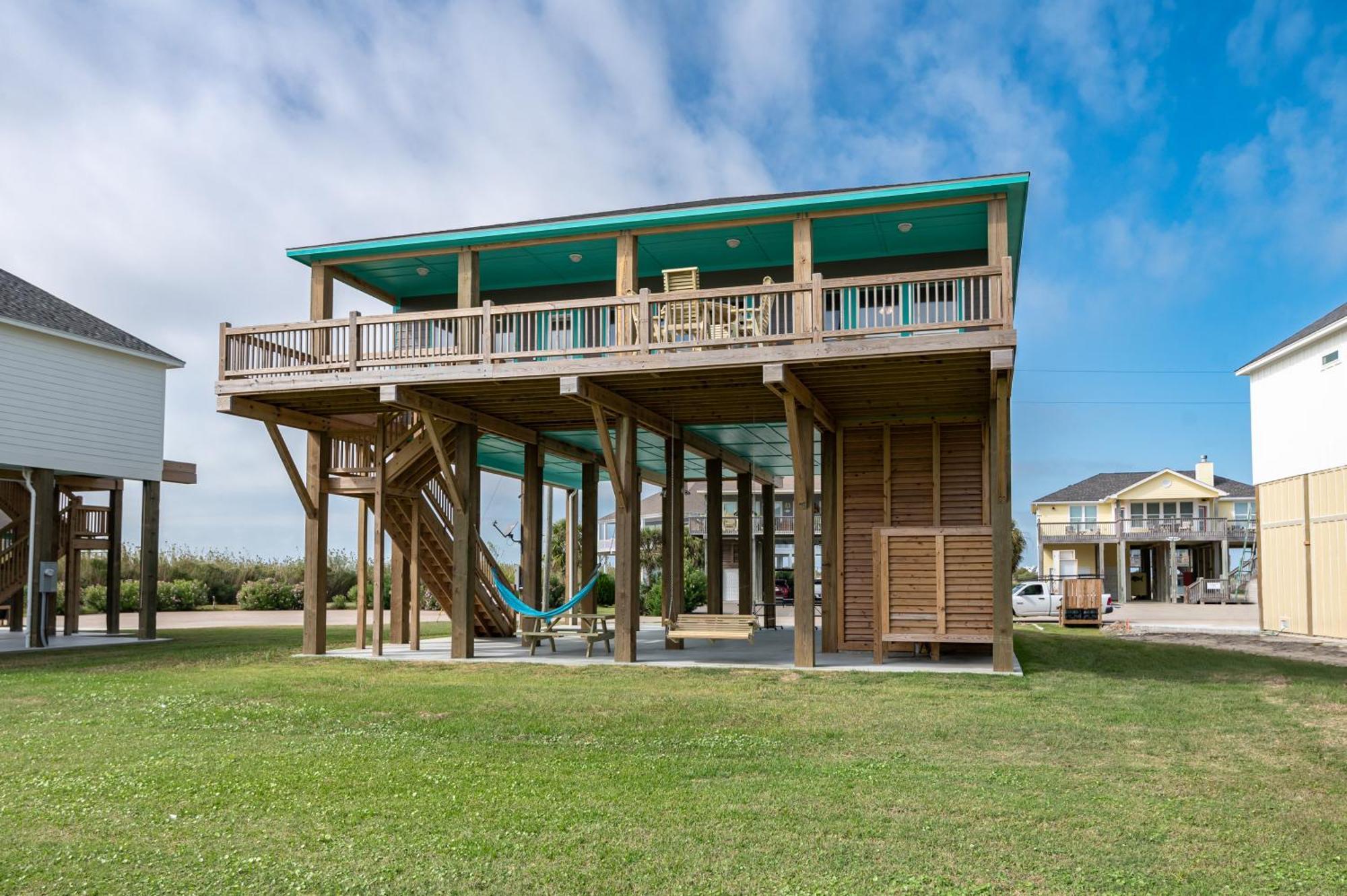 Stylish 4Br Crystal Beach Retreat Walk To Beach Bolivar Peninsula Exterior photo
